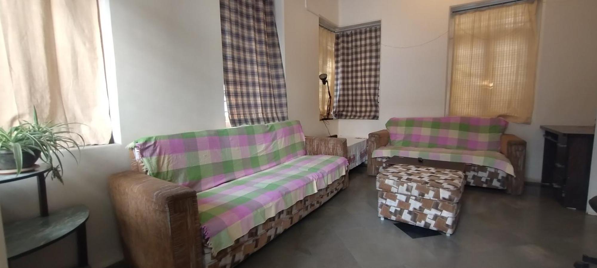 Madhav Bhavan Guest House ปูเน่ ภายนอก รูปภาพ