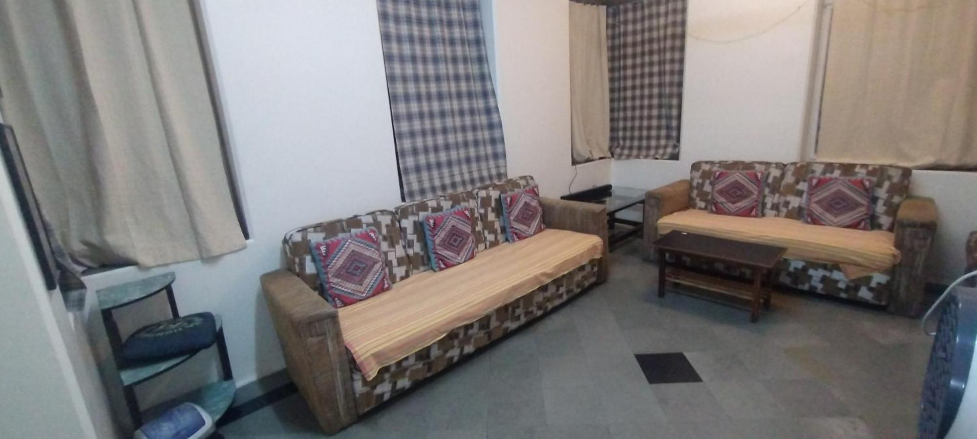 Madhav Bhavan Guest House ปูเน่ ภายนอก รูปภาพ