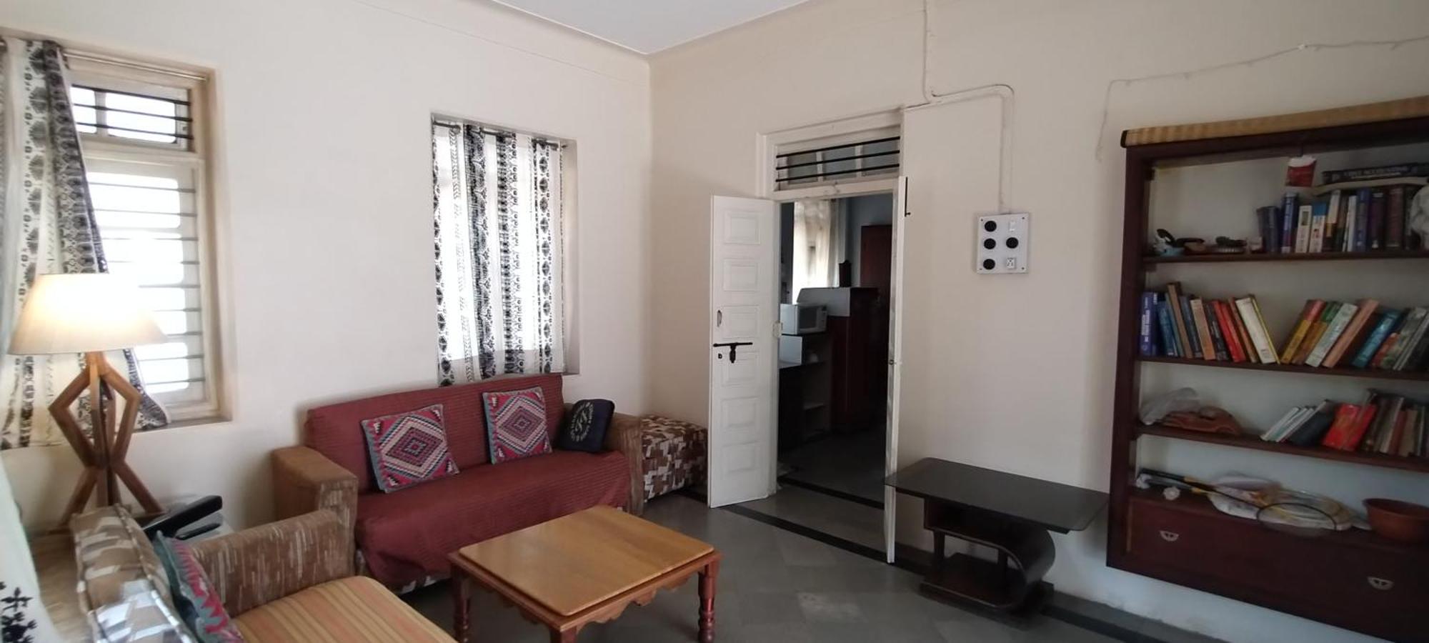 Madhav Bhavan Guest House ปูเน่ ภายนอก รูปภาพ
