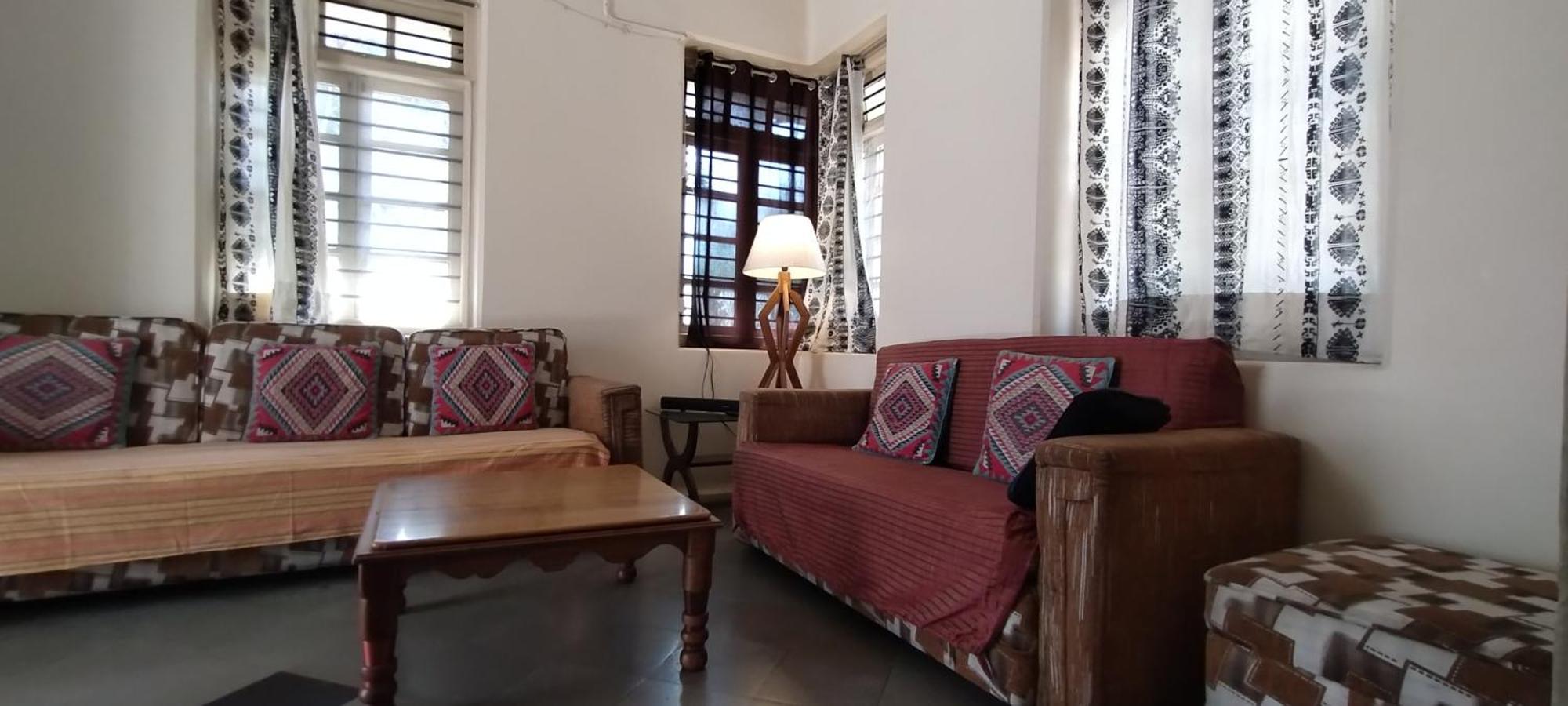 Madhav Bhavan Guest House ปูเน่ ภายนอก รูปภาพ